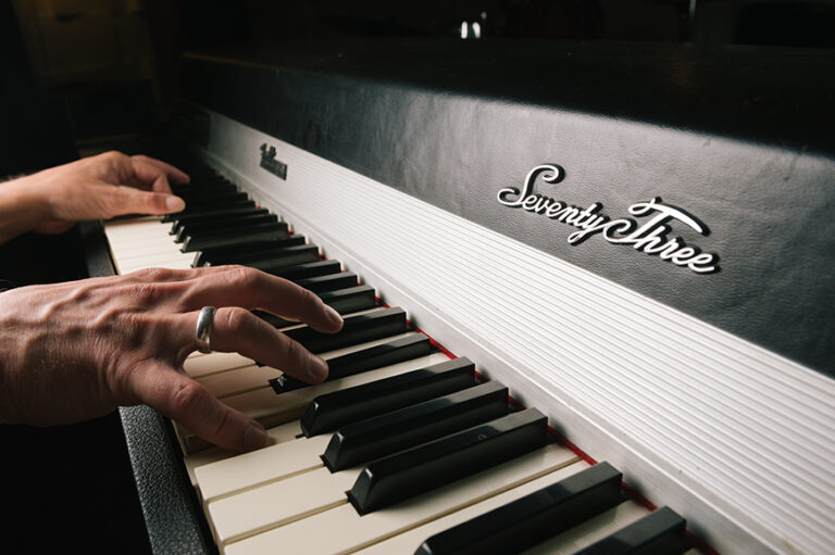 Session Keys Electric R - 1976 Stage Piano for Kontakt